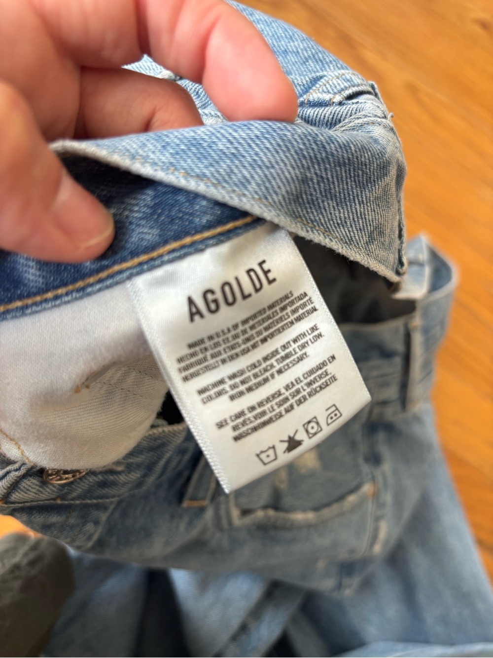 Agolde Distressed Light Wash Ripped Straight-Leg Jeans 90s Mid Rise - Picture 6 of 6